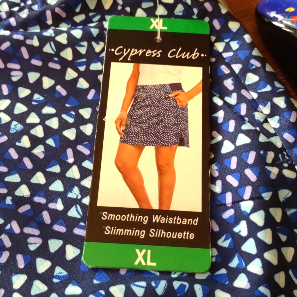 Skort.